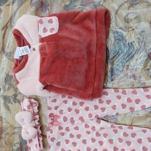 Nicole Miller 3 piece hearts set